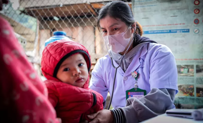 Health Experts Raise Alarm Over Immunization Gap Among Indonesian Children